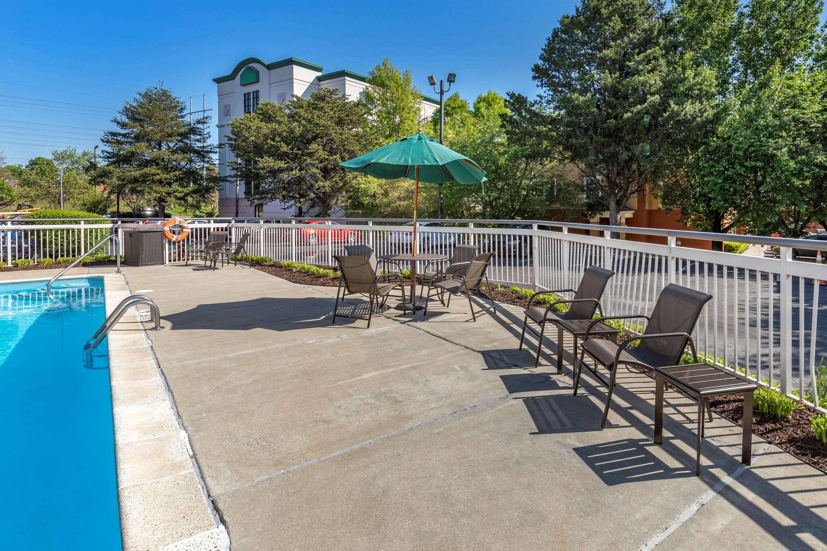 Quality Inn Duluth - Atlanta Northeast Exterior photo